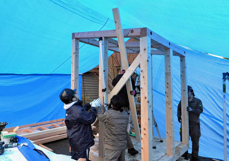 ワークショップ「断熱小屋づくり」