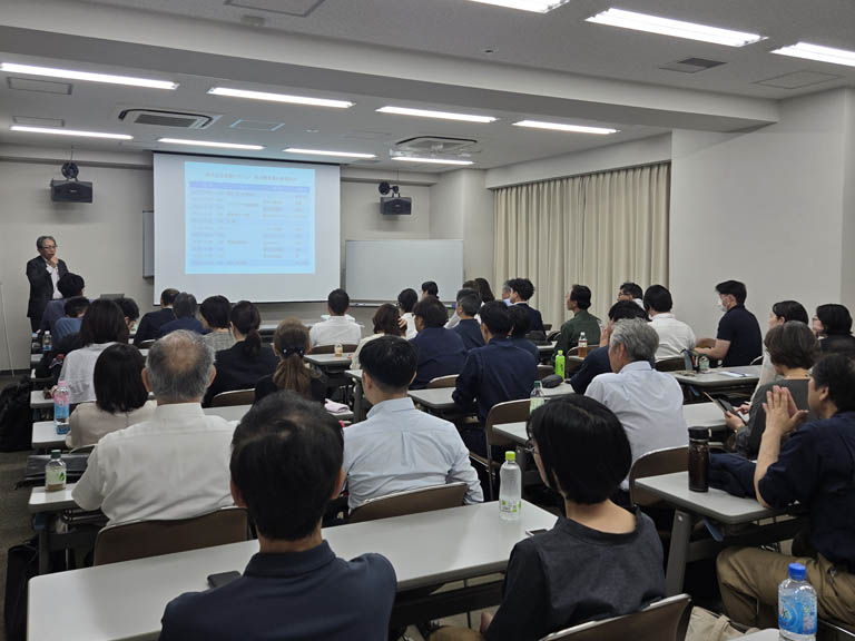 清水社長の開会挨拶
