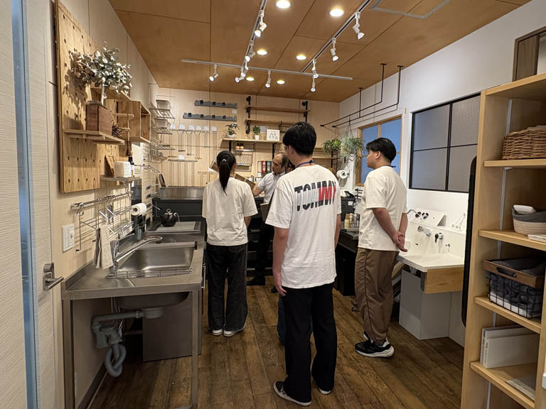 ekreaパーツの展示室を見学