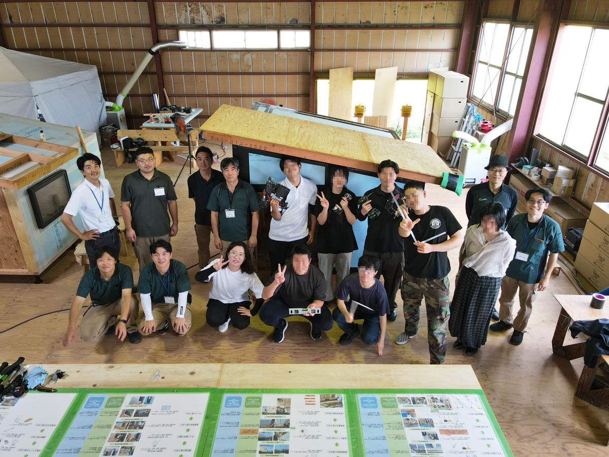 ワークショップ「断熱小屋づくり」